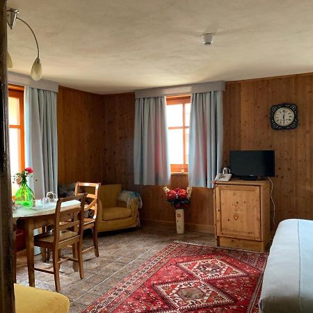 Hotel Lyshaus Gressoney-Saint-Jean Bagian luar foto