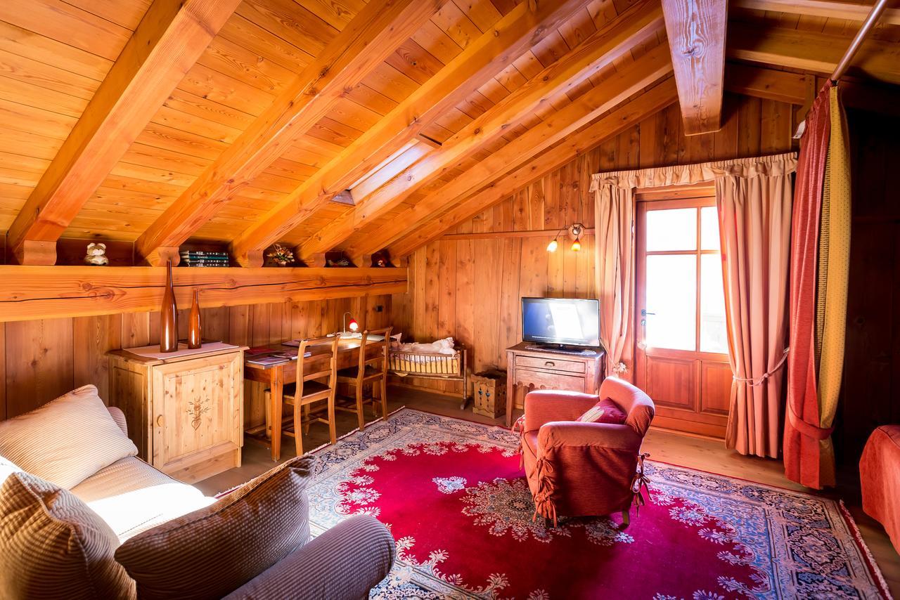 Hotel Lyshaus Gressoney-Saint-Jean Bagian luar foto