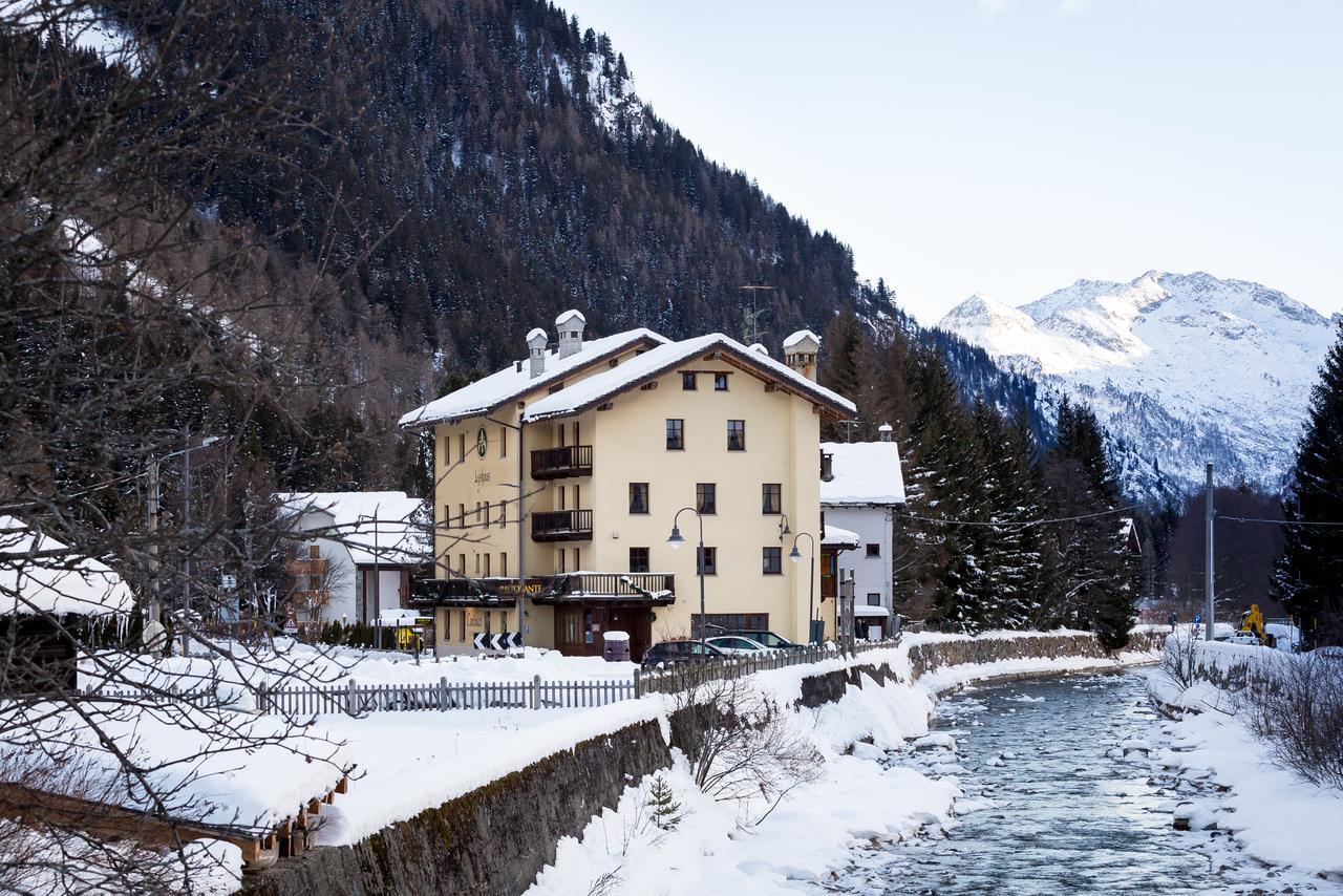 Hotel Lyshaus Gressoney-Saint-Jean Bagian luar foto