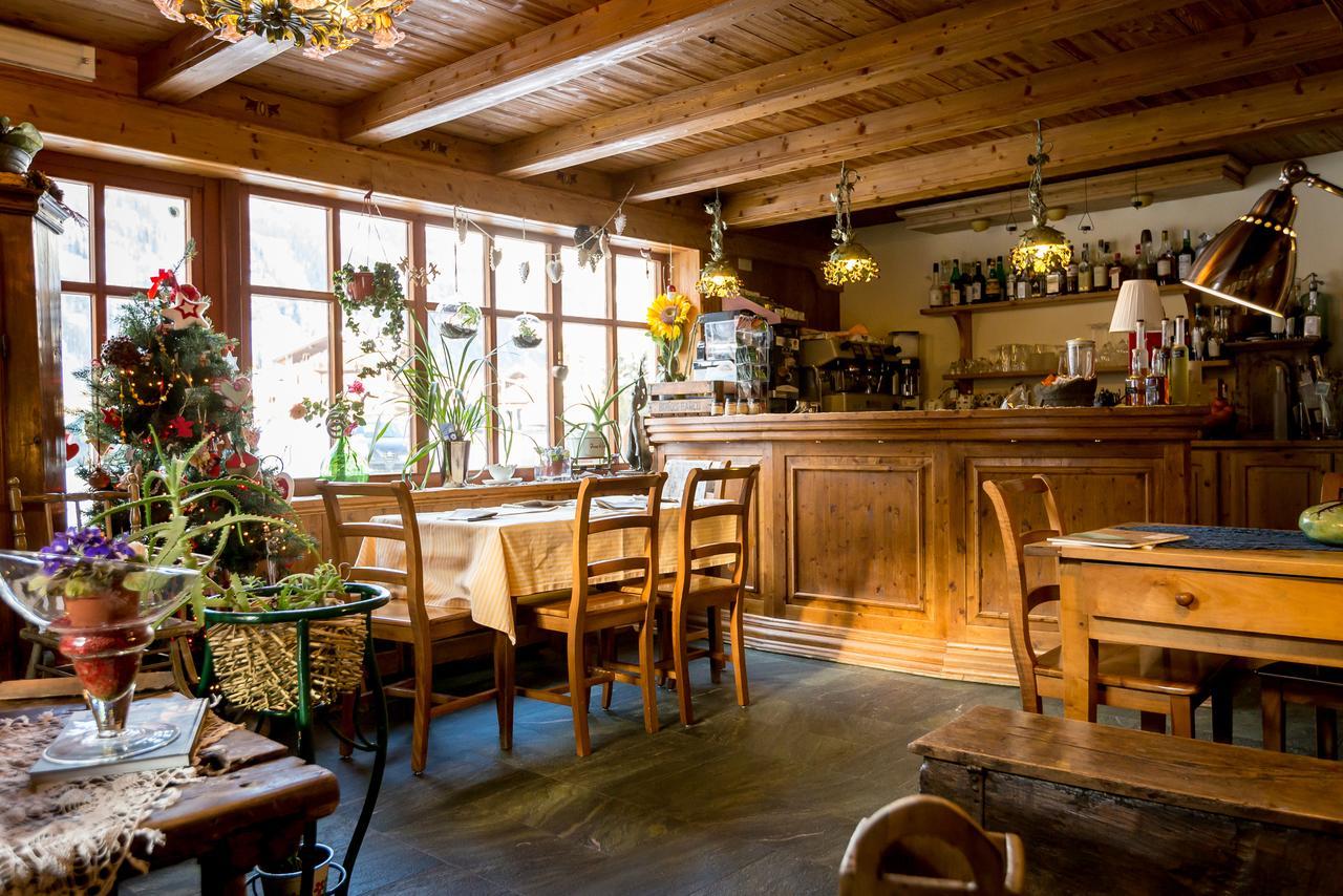Hotel Lyshaus Gressoney-Saint-Jean Bagian luar foto