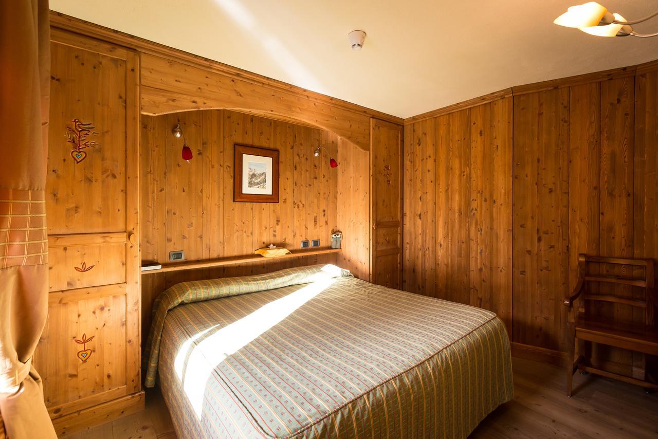 Hotel Lyshaus Gressoney-Saint-Jean Bagian luar foto