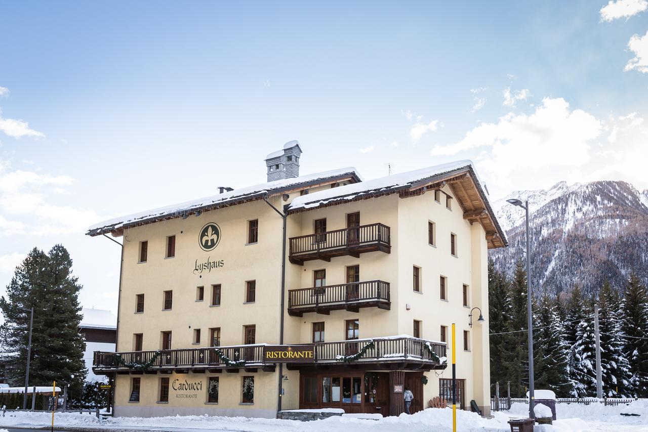 Hotel Lyshaus Gressoney-Saint-Jean Bagian luar foto