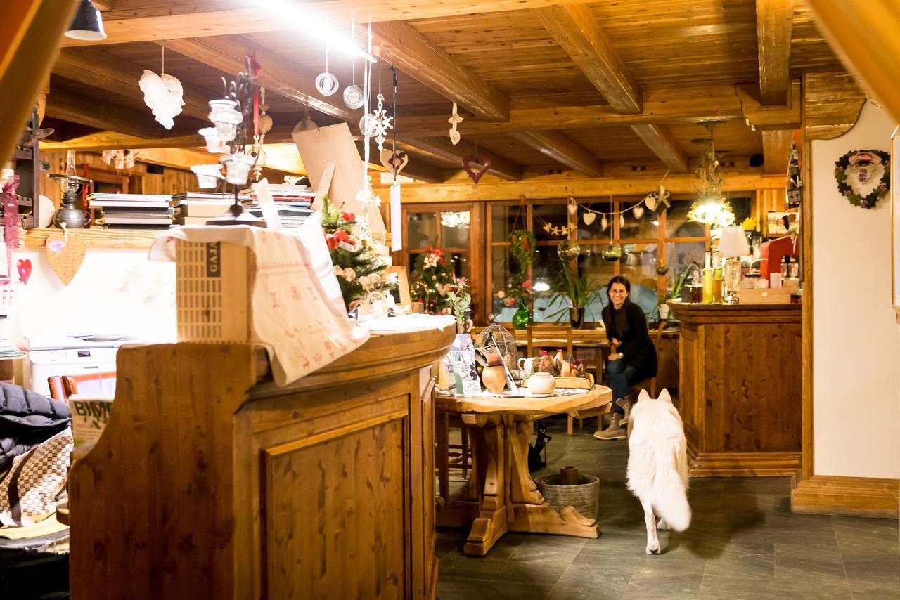 Hotel Lyshaus Gressoney-Saint-Jean Bagian luar foto
