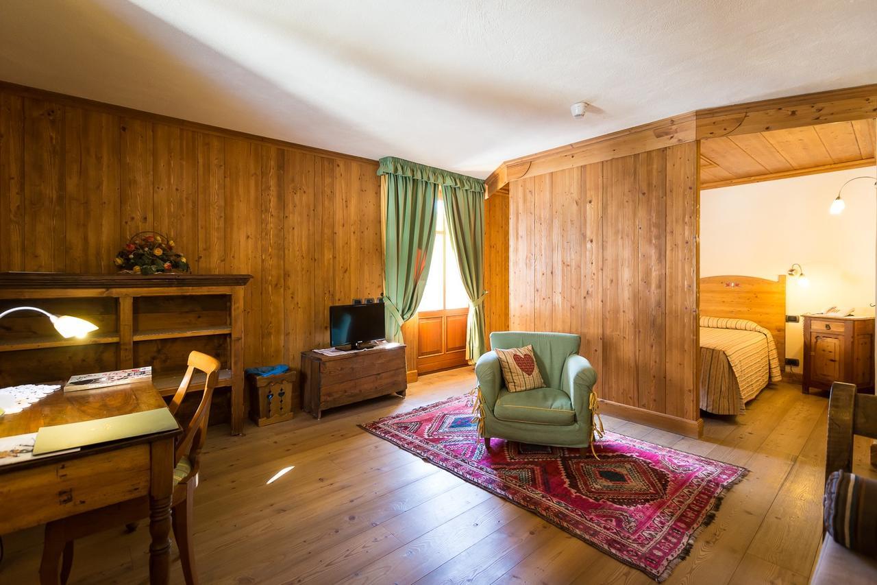 Hotel Lyshaus Gressoney-Saint-Jean Ruang foto
