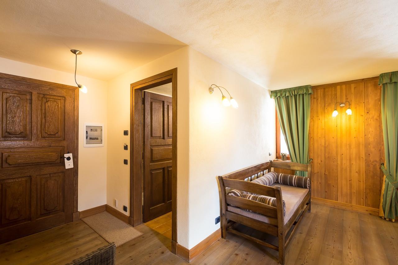 Hotel Lyshaus Gressoney-Saint-Jean Ruang foto