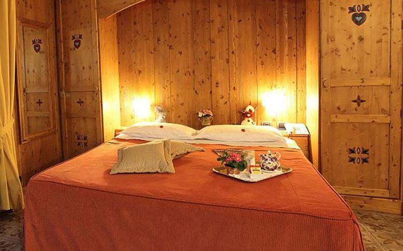 Hotel Lyshaus Gressoney-Saint-Jean Bagian luar foto